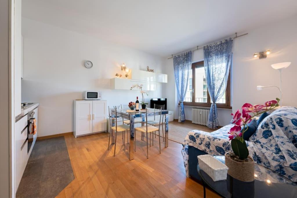 Belfiore2 1 Bedroom Apt By The Railways Station Apartamento