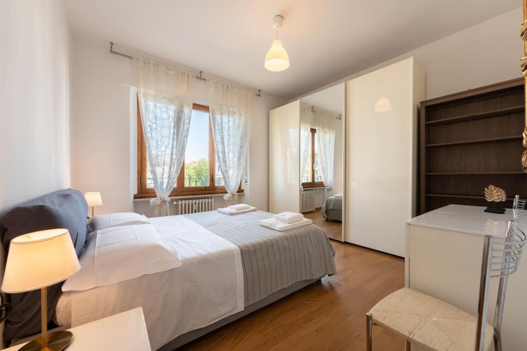 Belfiore2 1 Bedroom Apt By The Railways Station Apartamento *